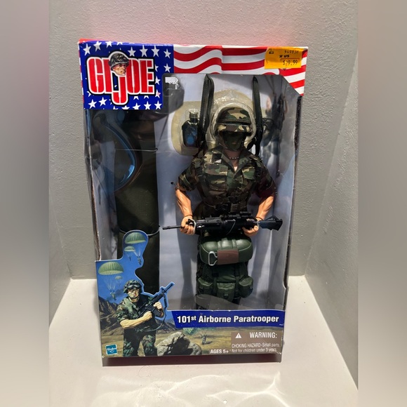 New/sealed 2002 GI JOE 101ST AIRBORNE PARATROOPER 12” ACTION